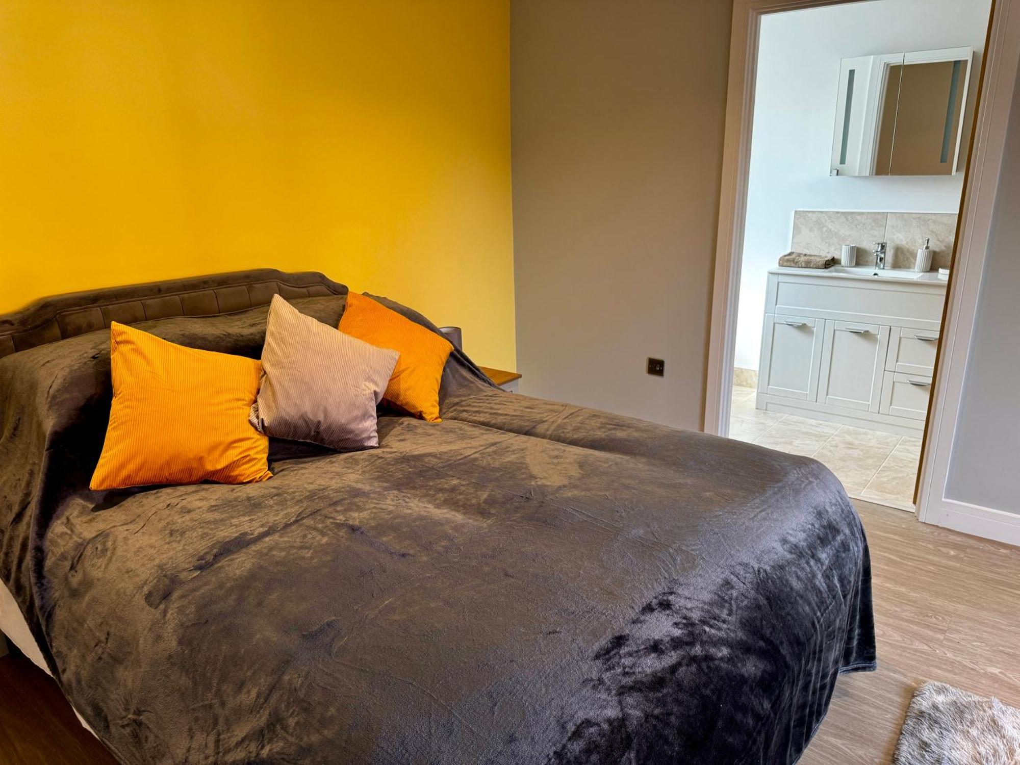 Luxury Isla Cottages, Bourne! Dog-Friendly, Countryside Views, Garden, Parking, 5Mins Pubs - Family Holiday Habitación foto