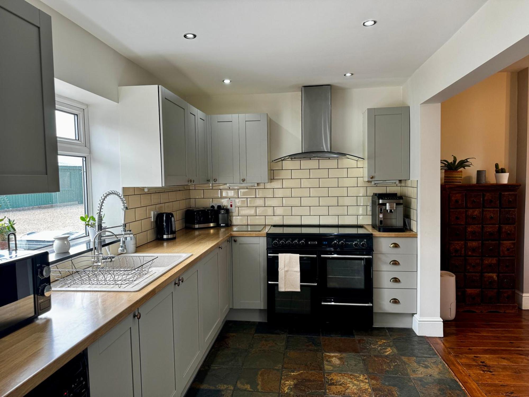 Luxury Isla Cottages, Bourne! Dog-Friendly, Countryside Views, Garden, Parking, 5Mins Pubs - Family Holiday Habitación foto