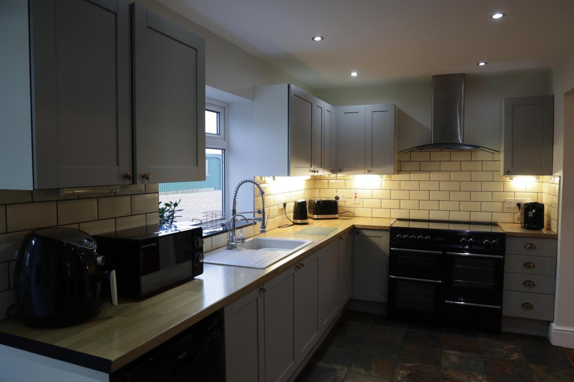 Luxury Isla Cottages, Bourne! Dog-Friendly, Countryside Views, Garden, Parking, 5Mins Pubs - Family Holiday Habitación foto